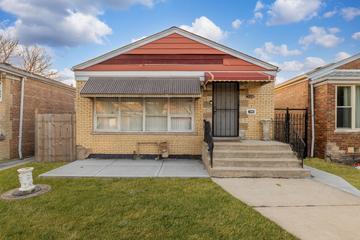 7124 S Kedzie Ave., Chicago, IL 60629