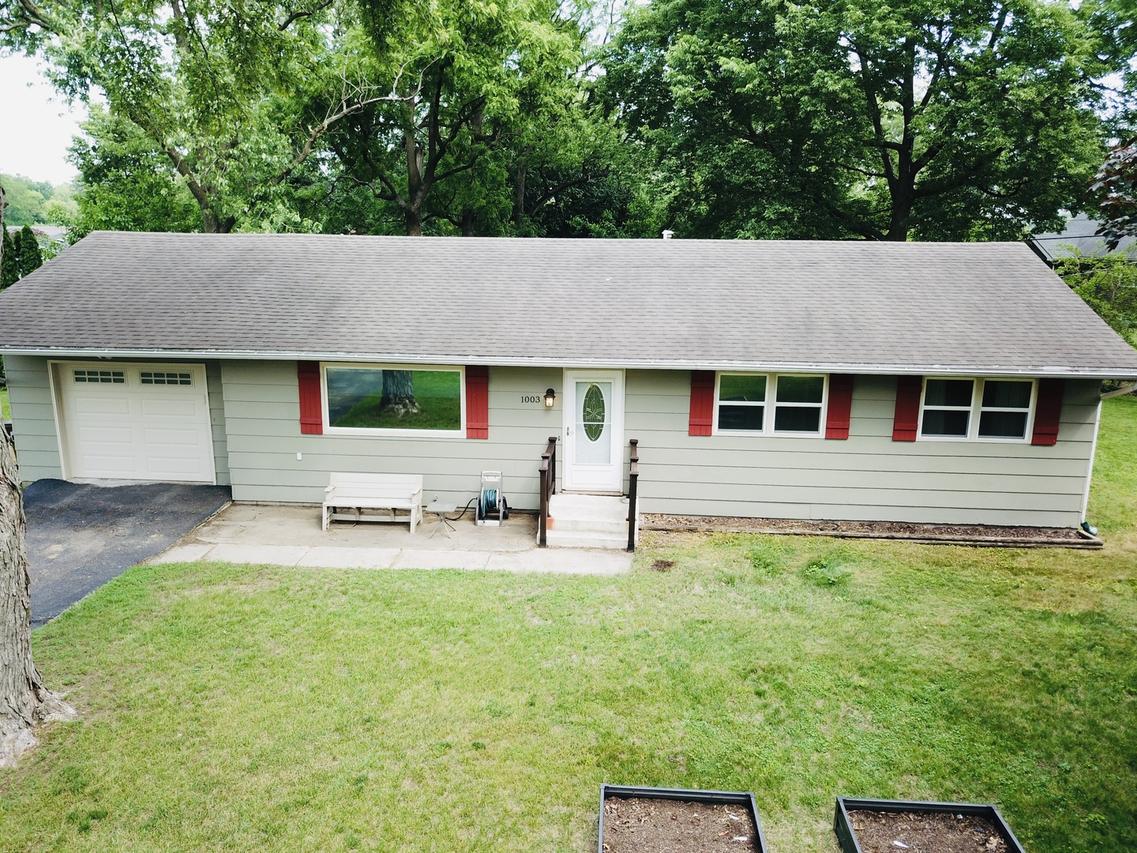 1003 S Spruce Ln., St. Anne, IL 60964