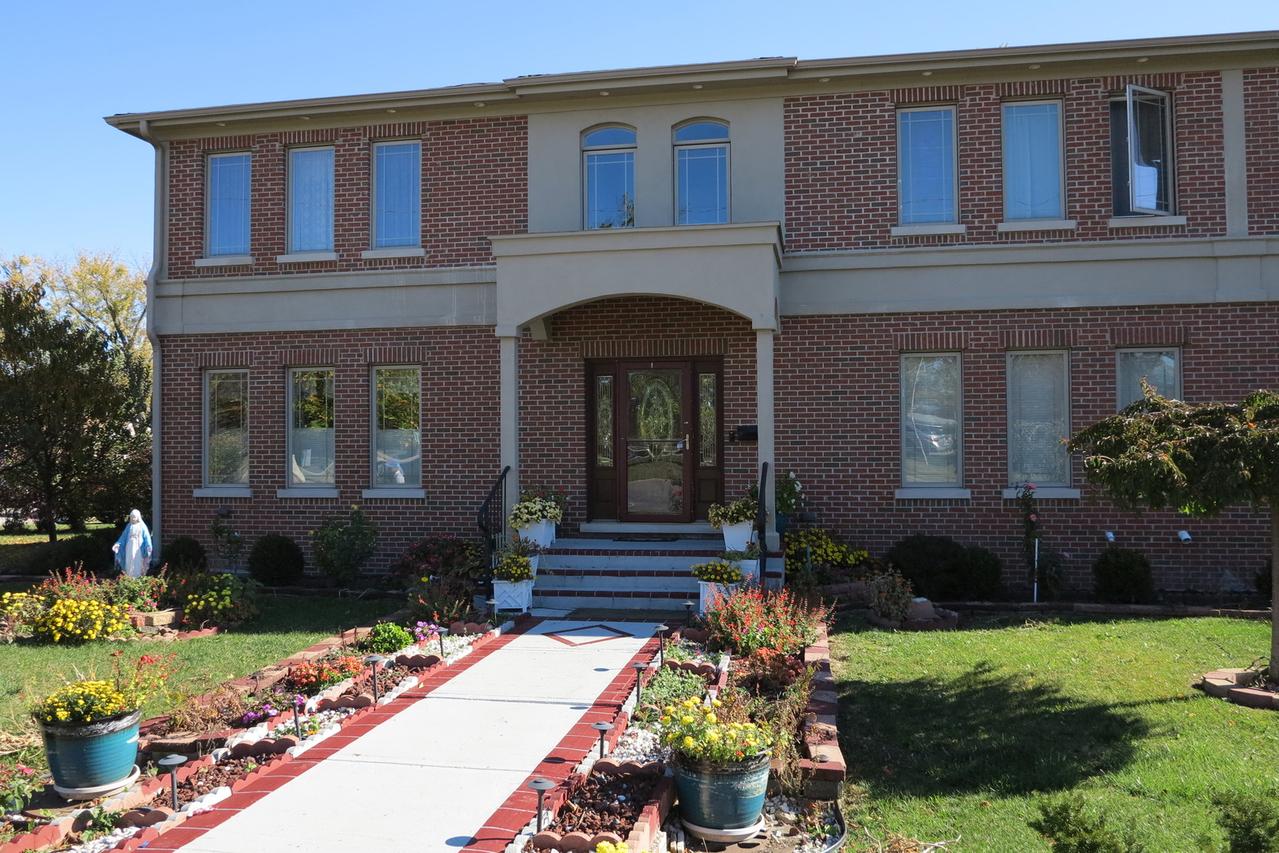 7151 Church St., Morton Grove, IL 60053