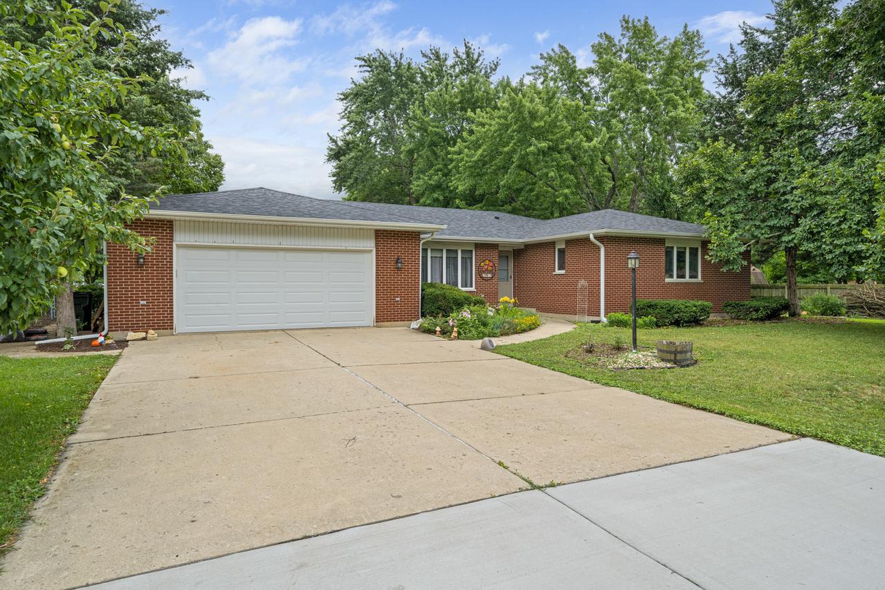 1204 Prairie Ln., Yorkville, IL 60560