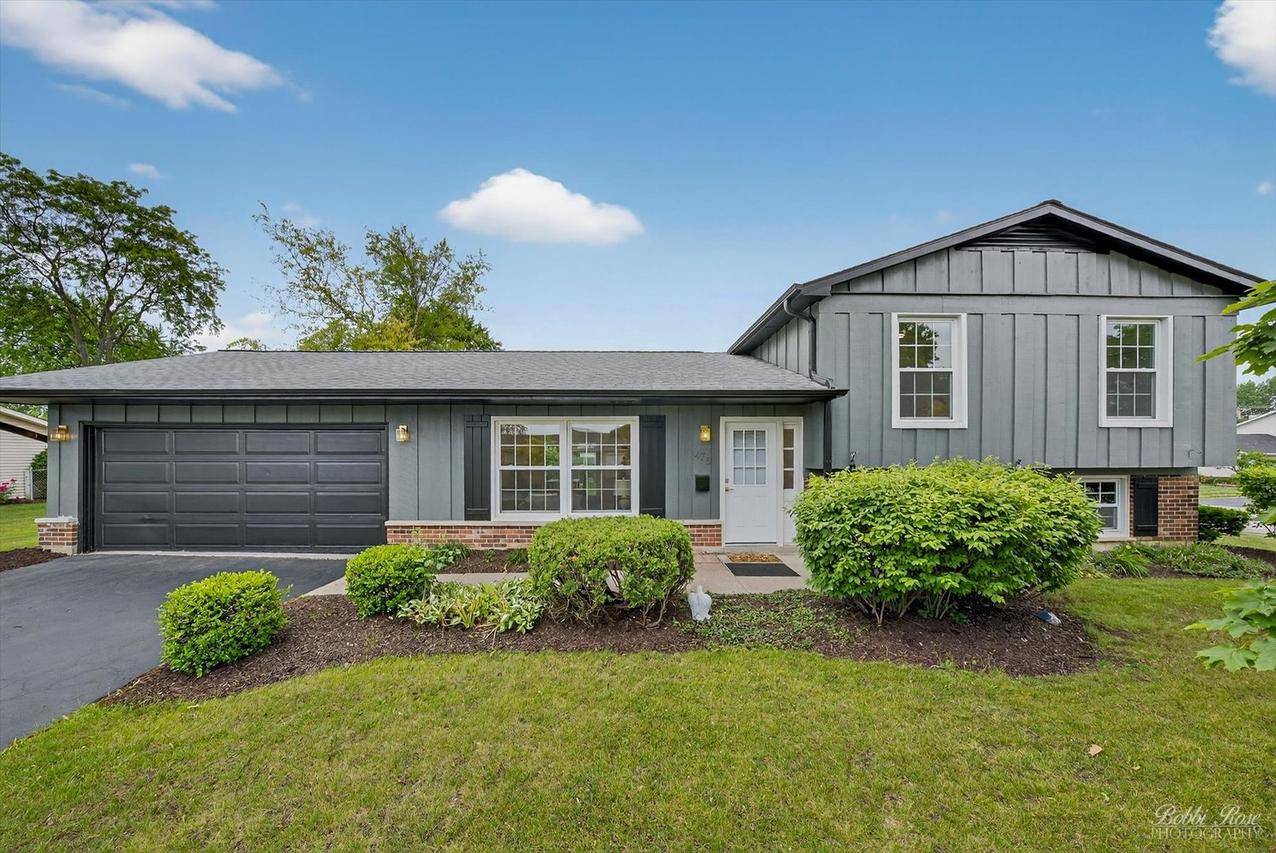 475 Burr Oak Dr., Lake Zurich, IL 60047