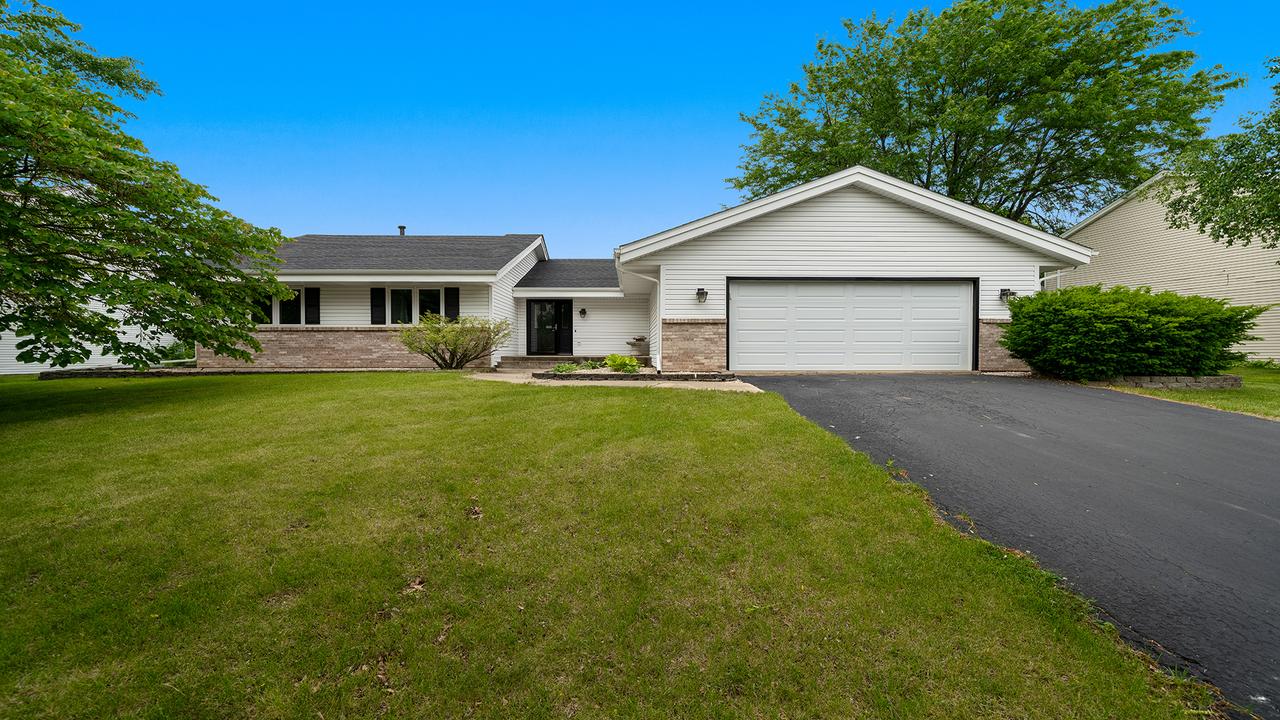 5918 Sandringham Ln., Rockford, IL 61107