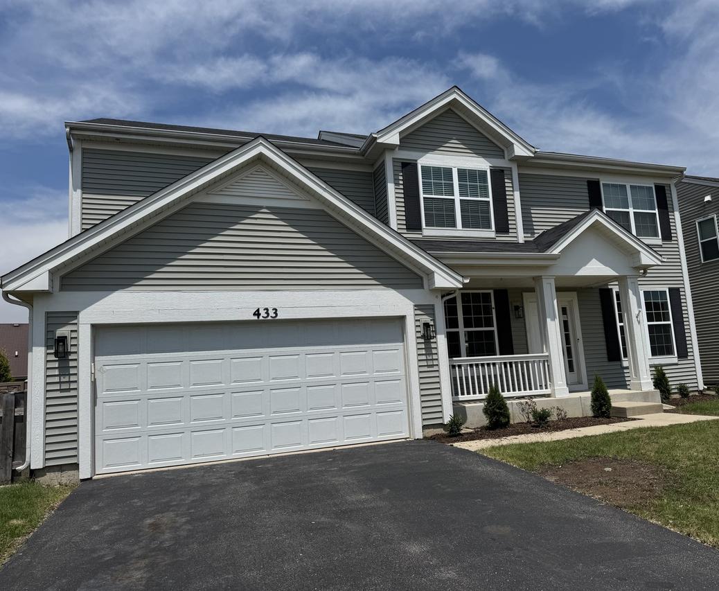 433 Minuet Cir., Volo, IL 60073