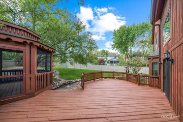 405 Cambridge Way, Bolingbrook, IL 60440
