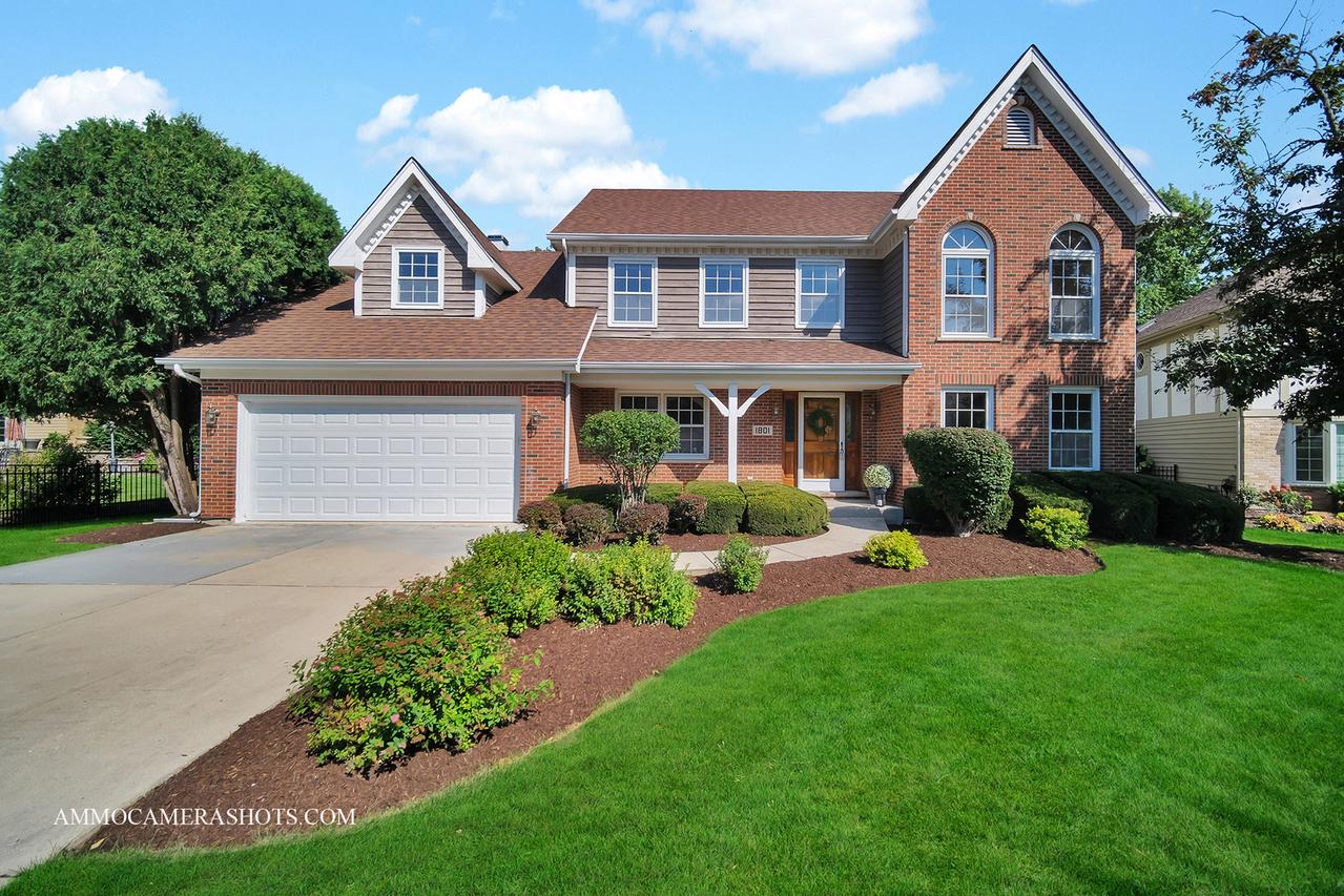 1801 Schillerstrom Ct., Wheaton, IL 60189