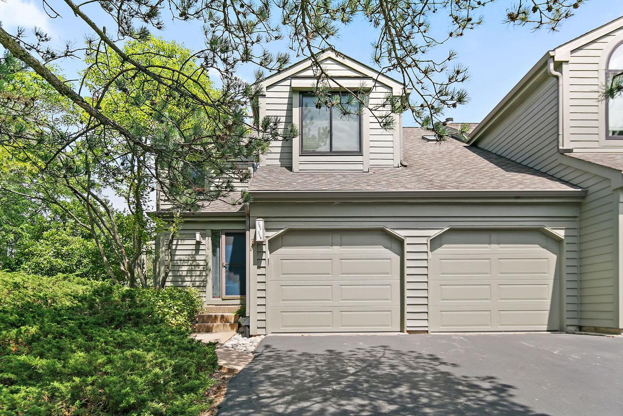 358 Indian Point Rd. #871, Lake Barrington, IL 60010