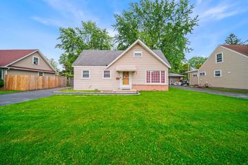 821 N Roy Ave., Melrose Park, IL 60164