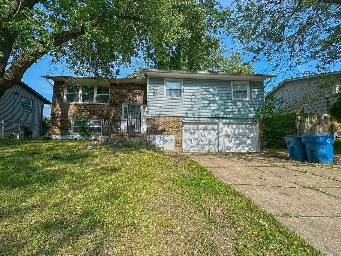 21729 Gailine Ave., Sauk Village, IL 60411