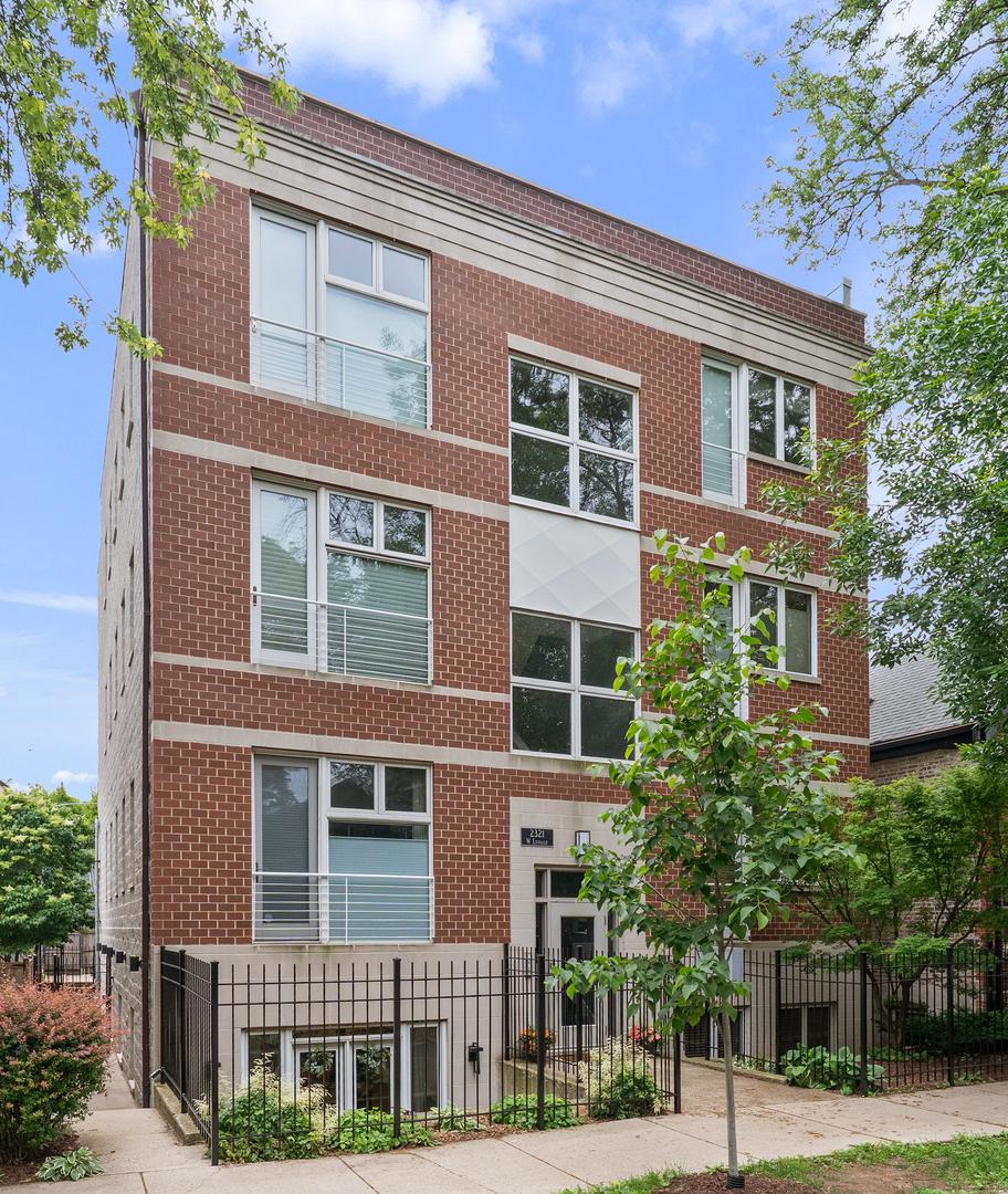 2321 W Lyndale St. #1, Chicago, IL 60647