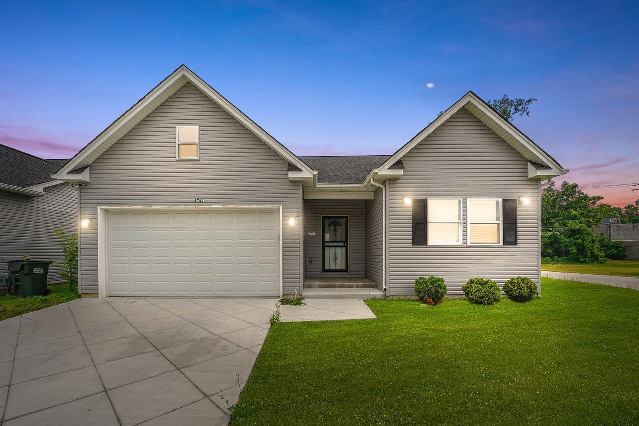 3741 W 139th St., Robbins, IL 60472