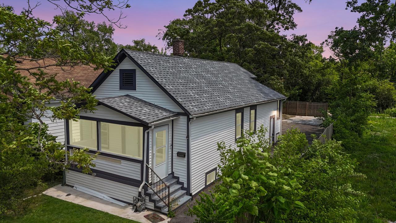 14807 Paulina St., Harvey, IL 60426