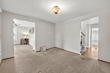 224 N Main St., Crystal Lake, IL 60014