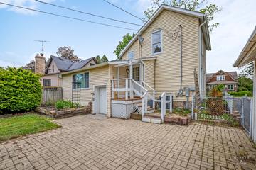 224 N Main St., Crystal Lake, IL 60014