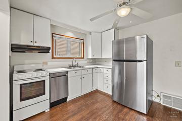 224 N Main St., Crystal Lake, IL 60014