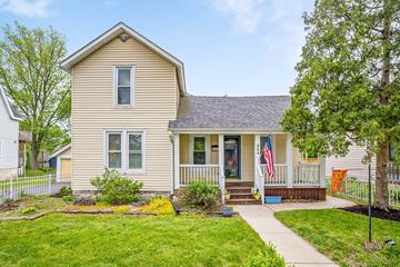 224 N Main St., Crystal Lake, IL 60014