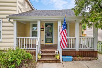 224 N Main St., Crystal Lake, IL 60014