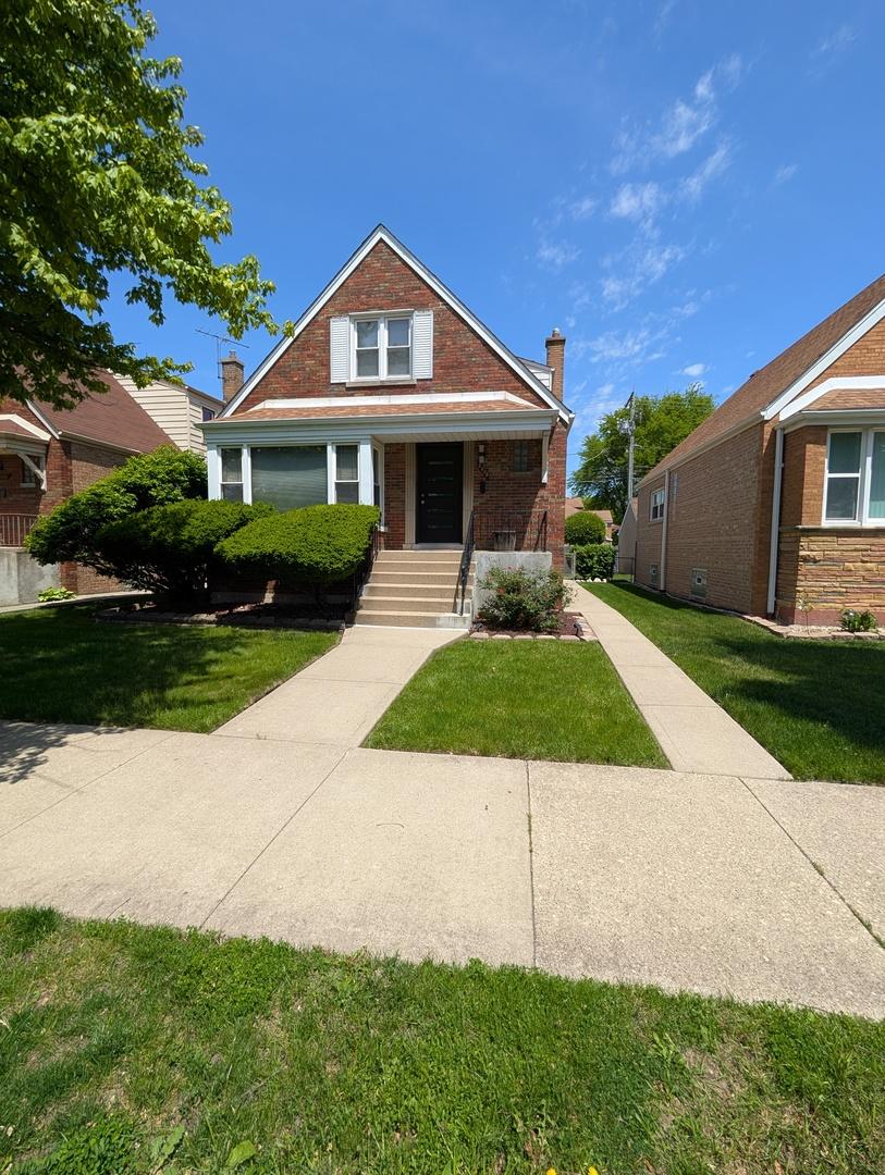 [Address Hidden by Seller], Chicago, IL 60652