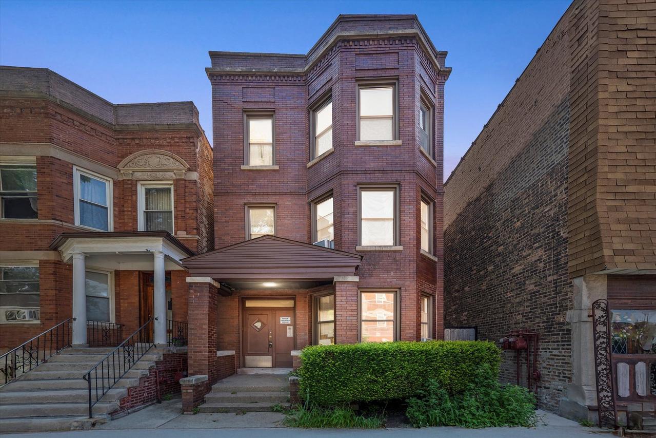 3702 S Wolcott Ave., Chicago, IL 60609