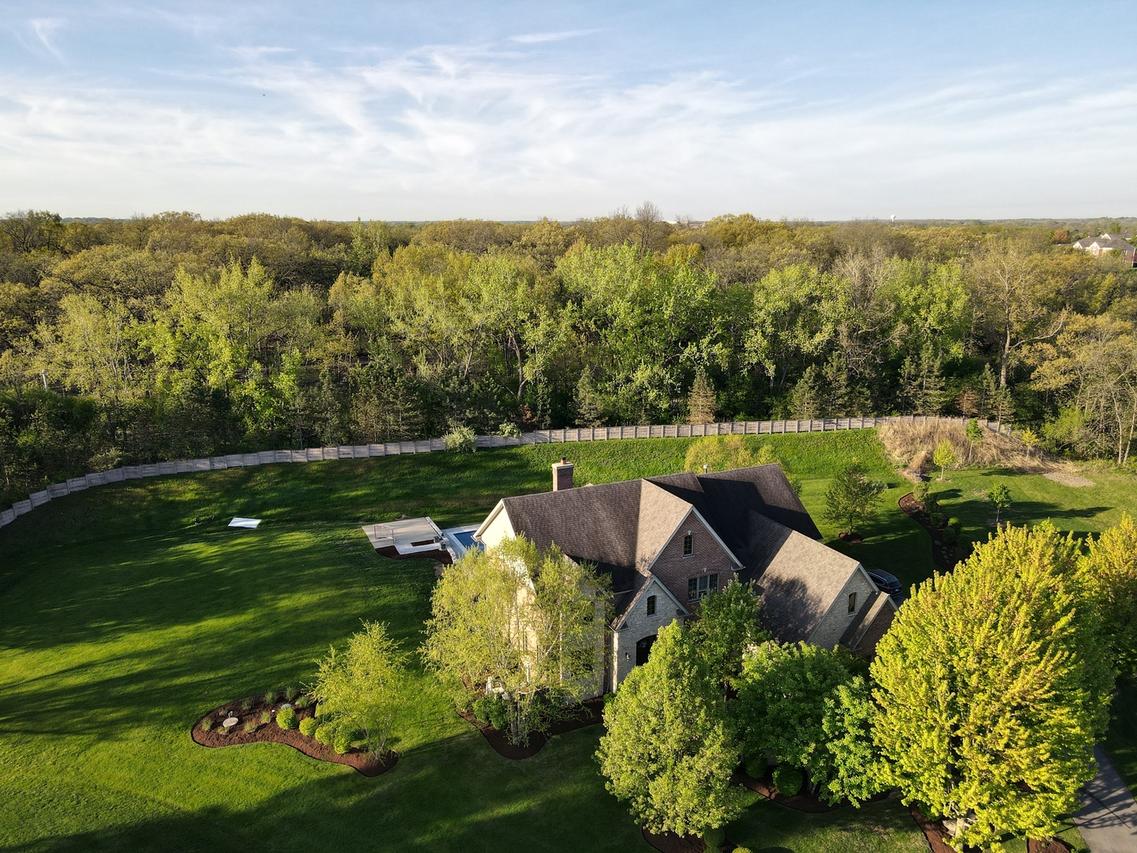 24047 N Coneflower Dr., Lake Barrington, IL 60010