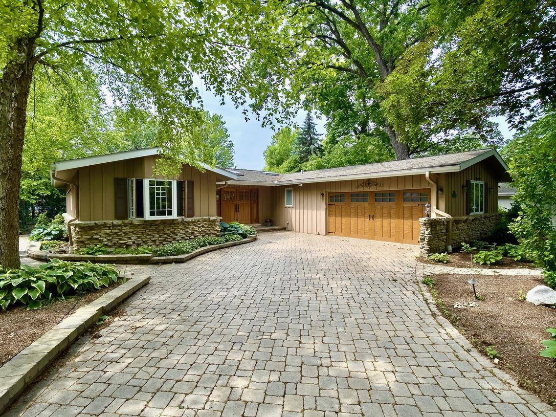 249 Jervey Ln., Bartlett, IL 60103