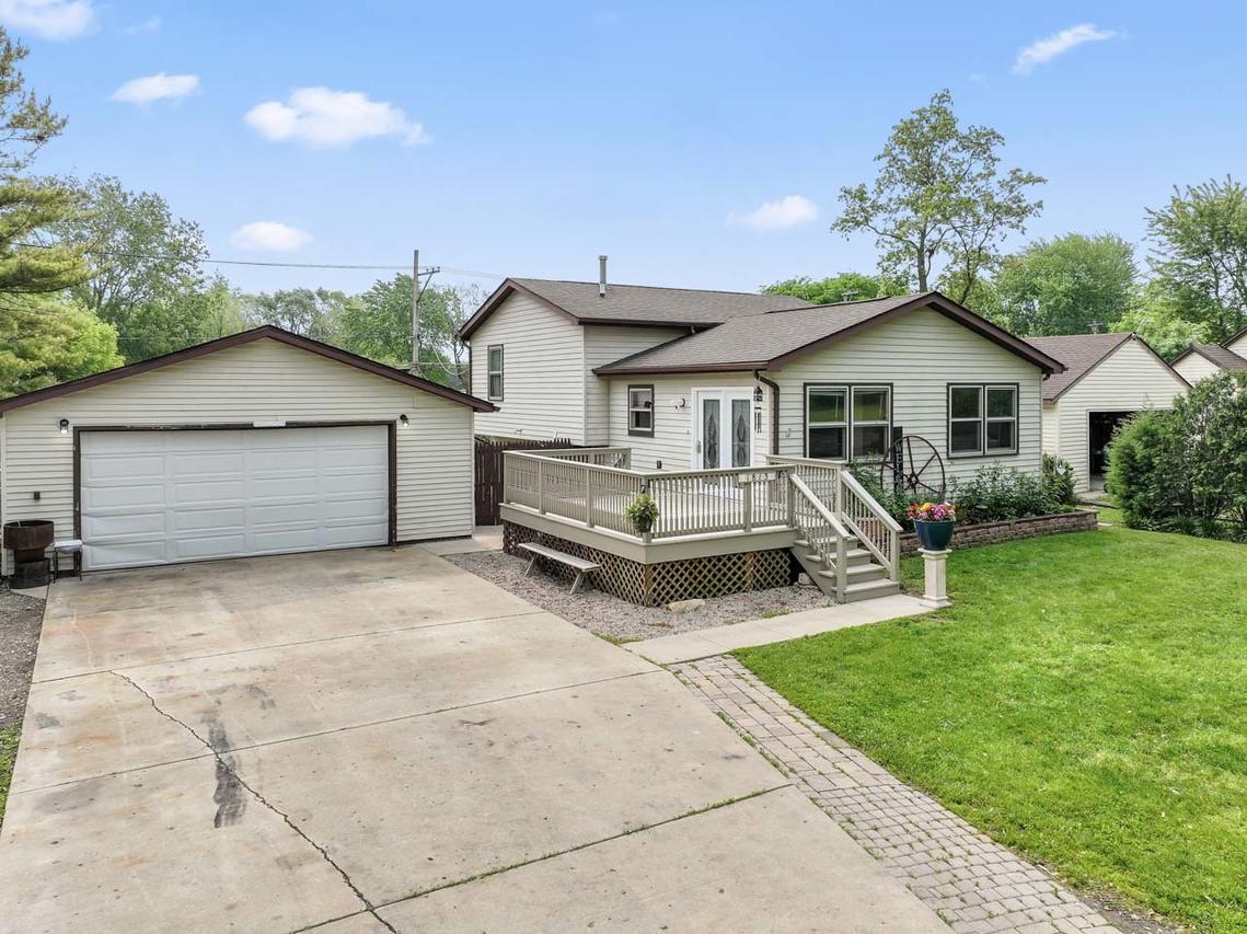 1813 Galilee Ave., Zion, IL 60099
