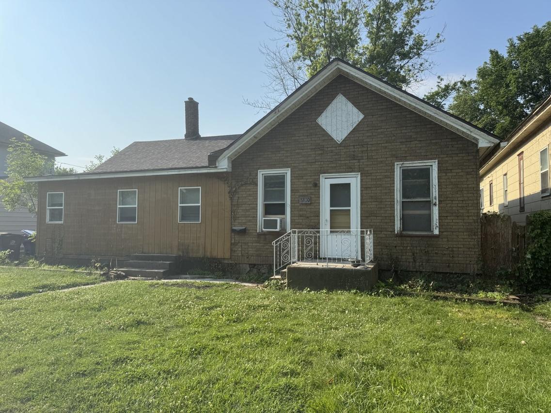 1240 3rd St., Lasalle, IL 61301
