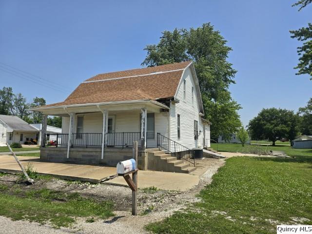 200 S Gillham St., West Point, IL 62380