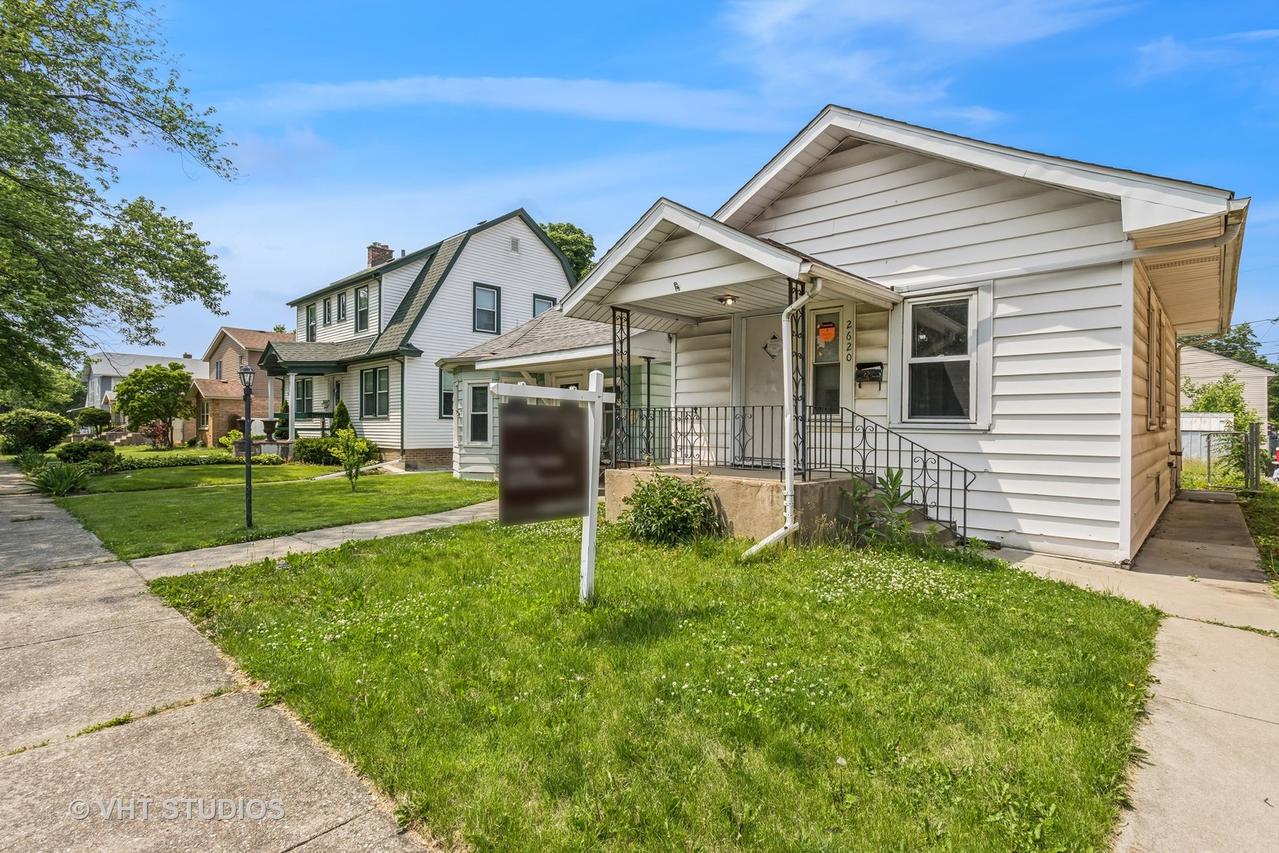 2620 Orchard St., Blue Island, IL 60406