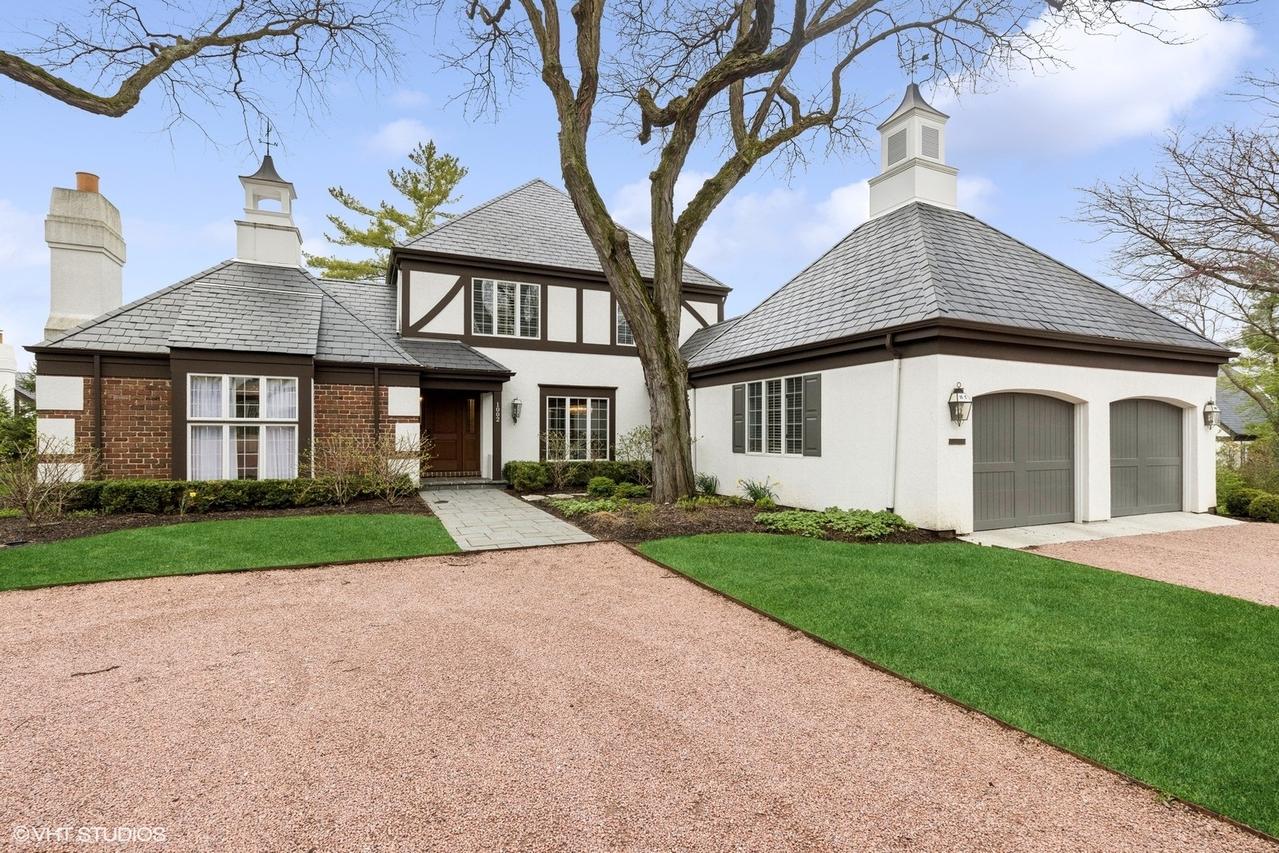 1002 Burr Ridge Club Dr., Burr Ridge, IL 60527