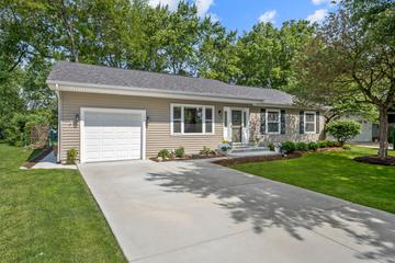 420 Harbor Ter., Bartlett, IL 60103