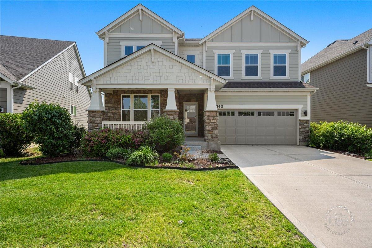 340 Hamilton Rd., St. Charles, IL 60175