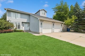 2215 Yeoman St., Waukegan, IL 60087