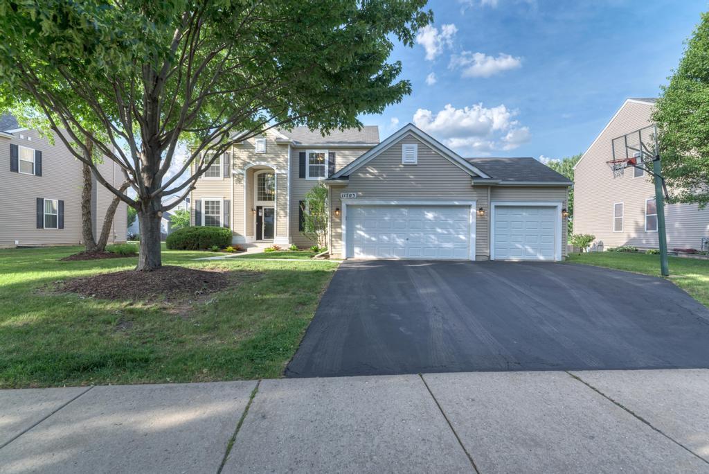 11703 Wolf Creek Ln., Plainfield, IL 60585