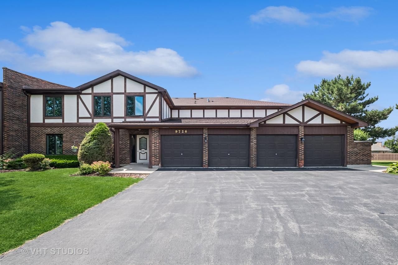9726 Mill Ct. #B2, Palos Park, IL 60464