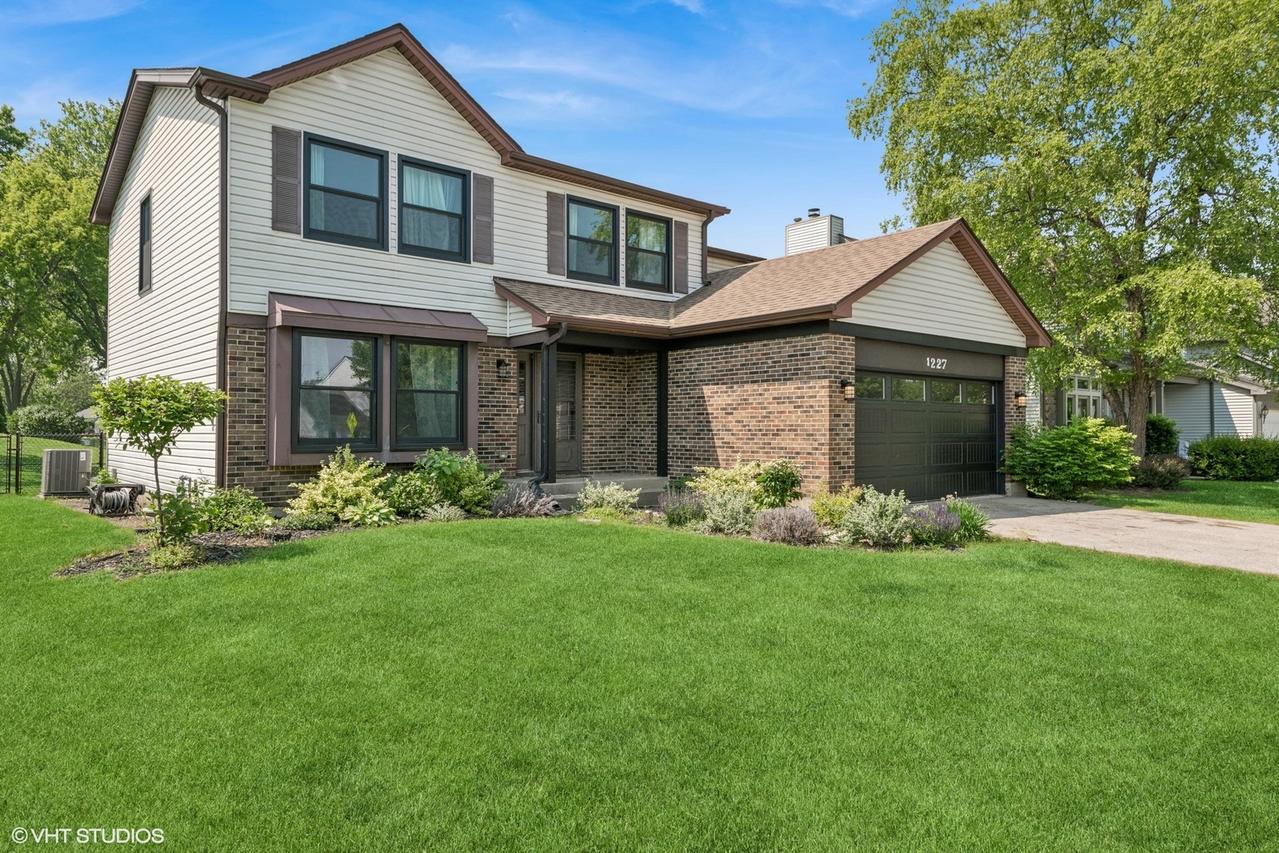 1227 Timber Dr., Elk Grove Village, IL 60007