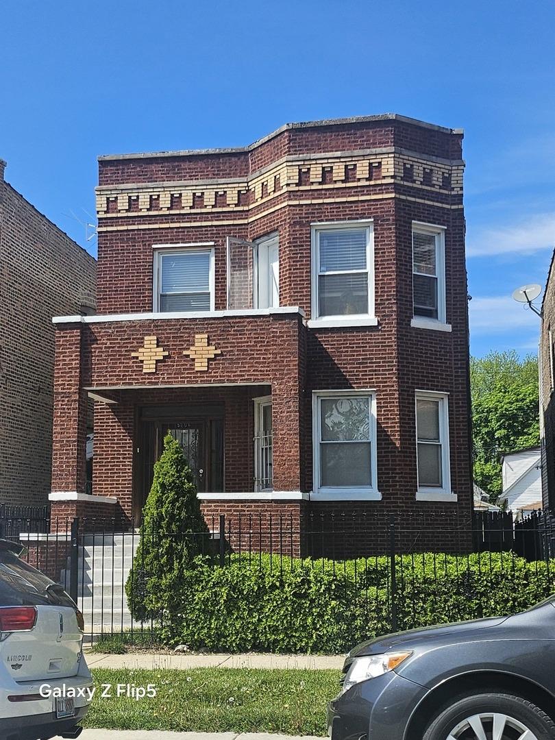 5006 W Crystal St., Chicago, IL 60651