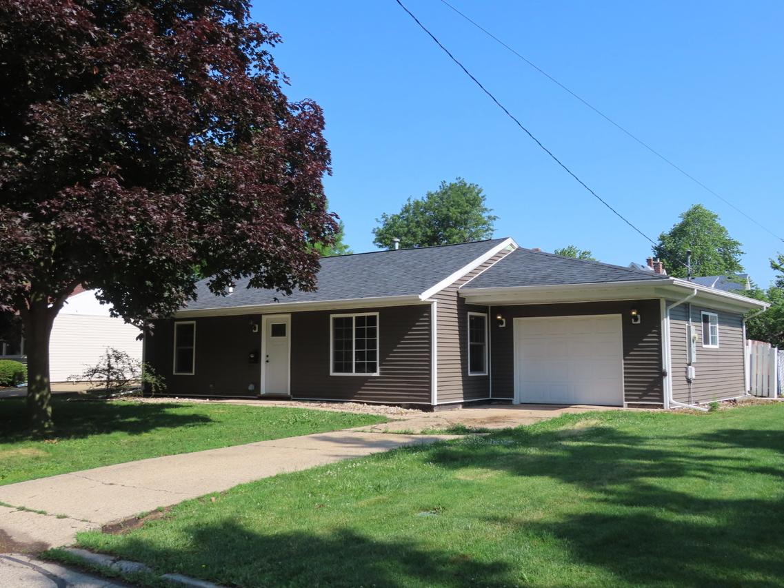 636 W Moore St., Ottawa, IL 61350