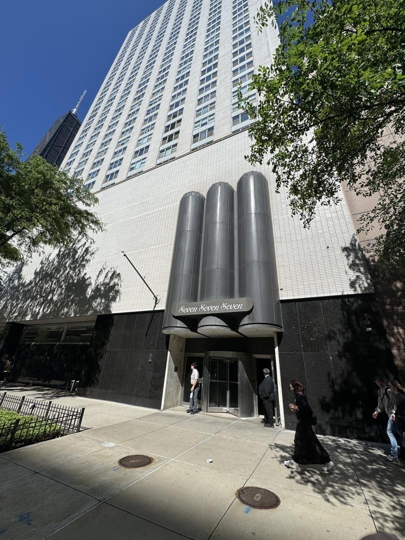 777 N Michigan Ave. #2104, Chicago, IL 60611