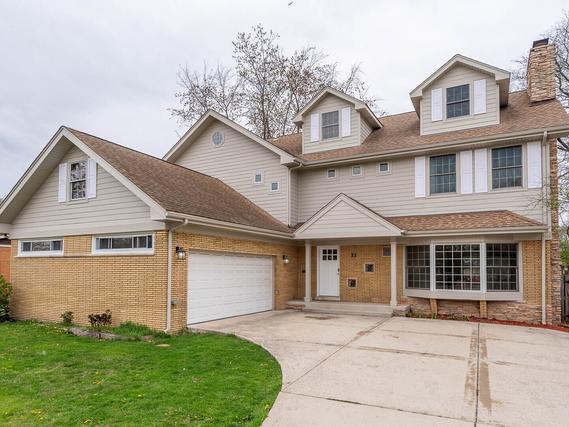 33 Scotdale Rd., La Grange Park, IL 60526