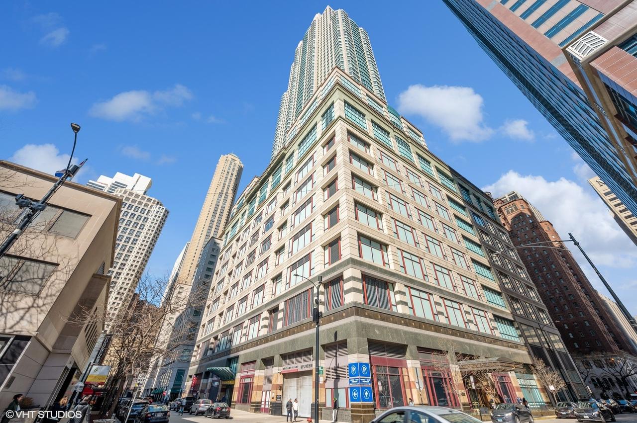 100 E Huron St. #3501, Chicago, IL 60611