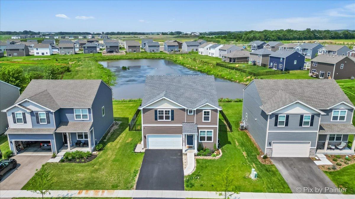 1360 Vineyard Ln., Pingree Grove, IL 60140