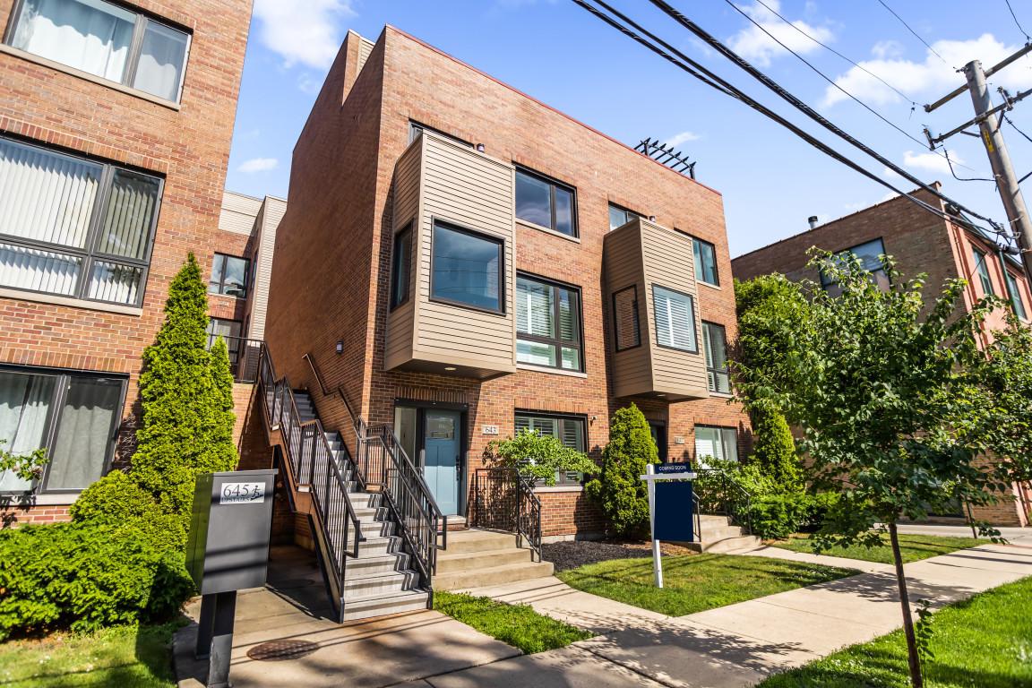 643 Custer Ave., Evanston, IL 60202