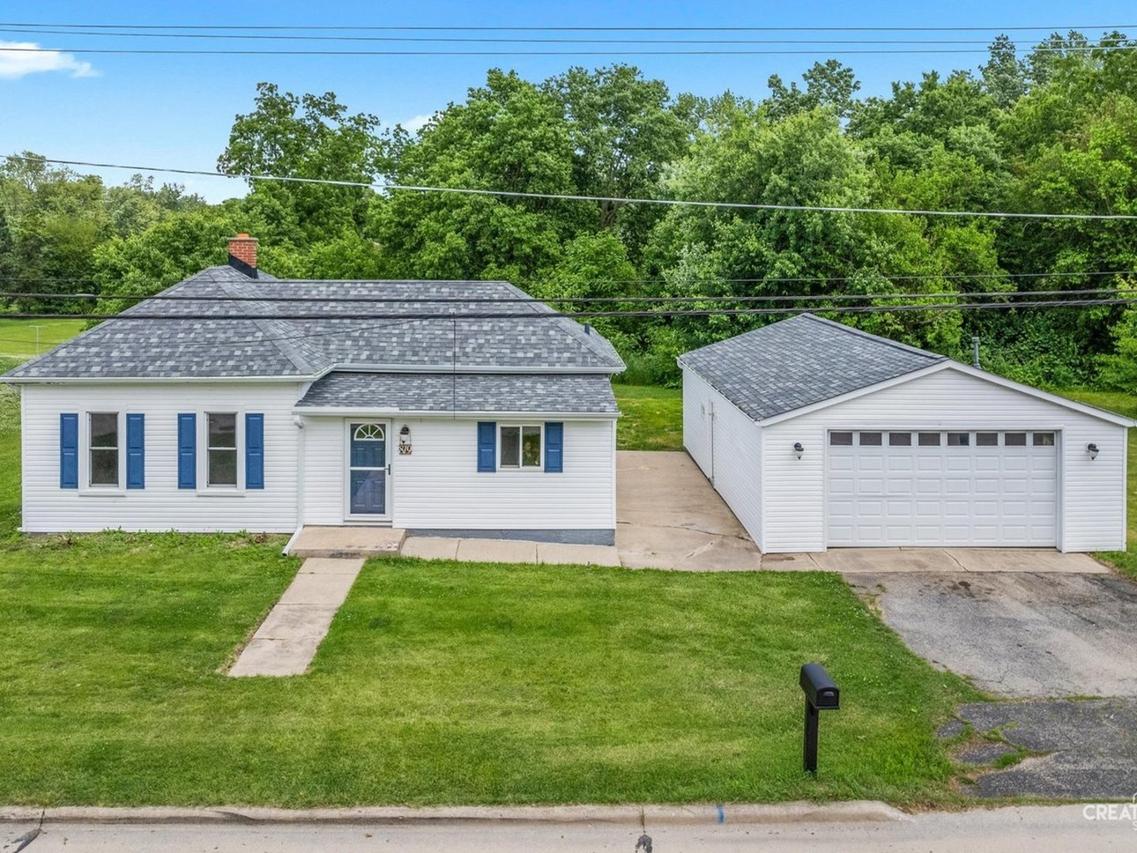 819 S Ottawa St., Earlville, IL 60518