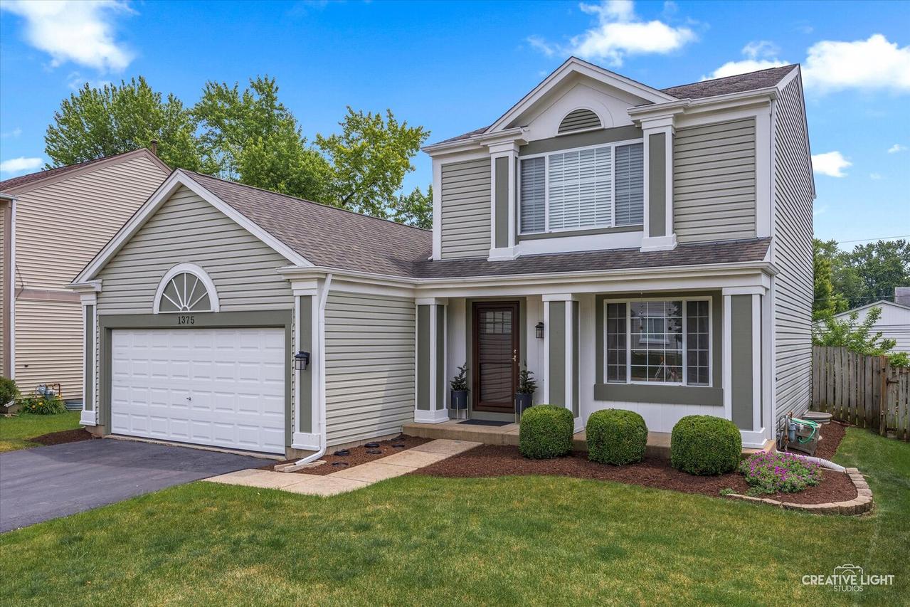1375 Eastwood Dr., Aurora, IL 60506