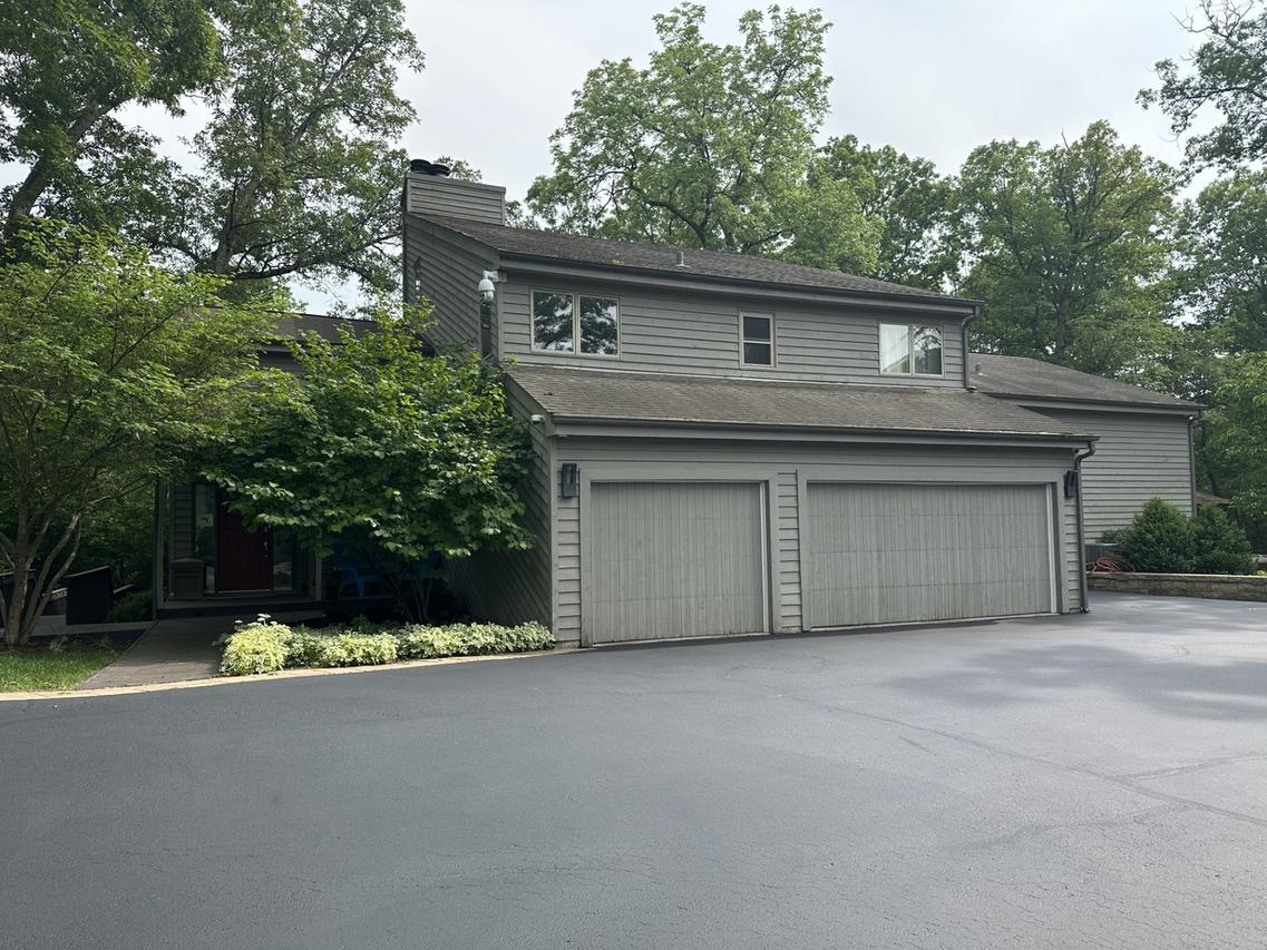 202 Ravine Ct., Barrington, IL 60010