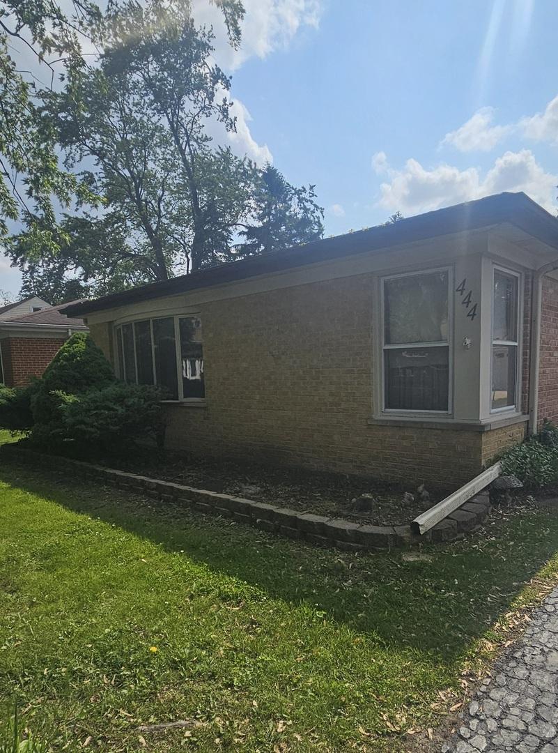 444 S Walnut St., Itasca, IL 60143