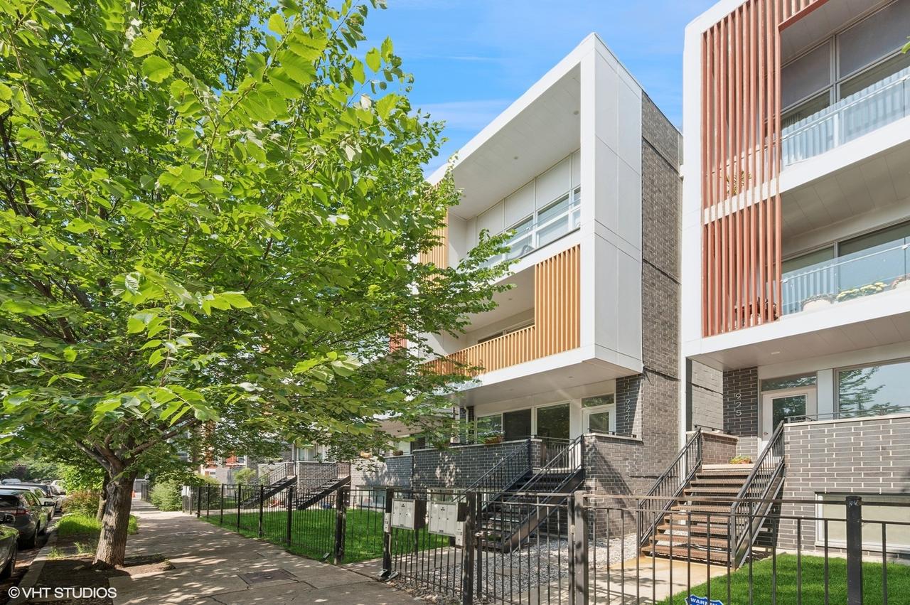 927 N Hermitage Ave. #1, Chicago, IL 60622
