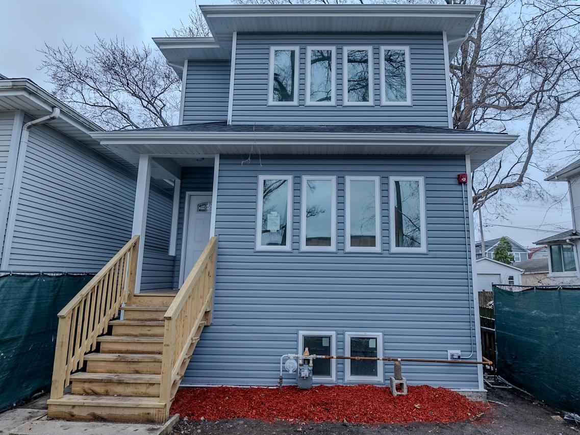 1131 S Ridgeland Ave., Oak Park, IL 60304