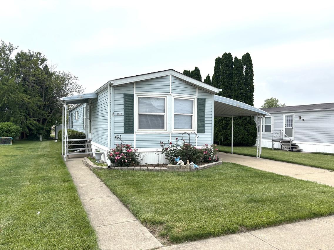 1013 S Ninth St., Dekalb, IL 60115
