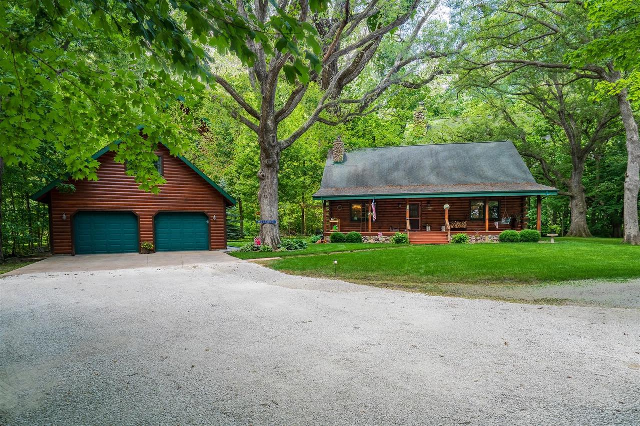 13153 E 1920 North Rd., Pontiac, IL 61764